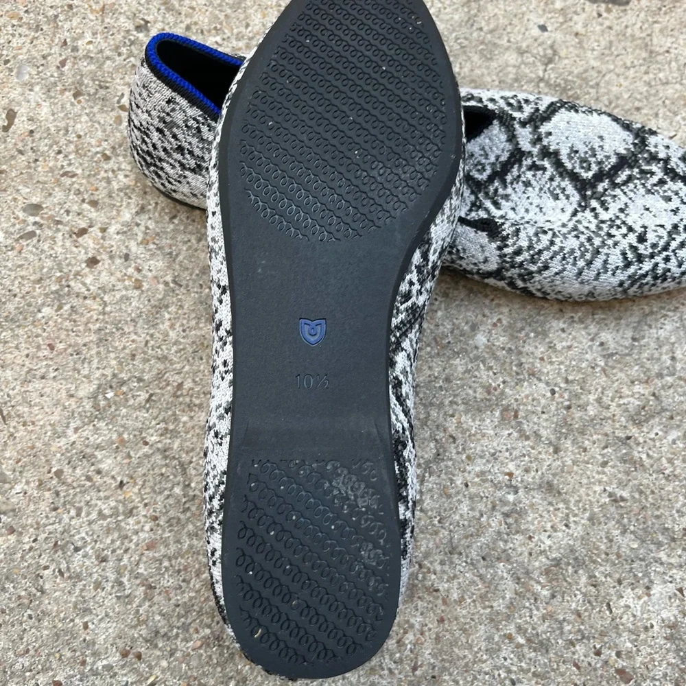 Rothy’s Women’s Black & White Snake-Print Knit Loafers